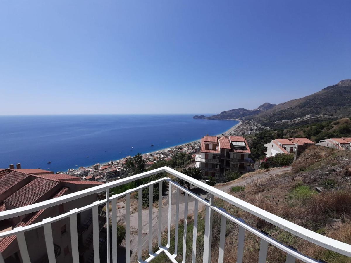 Nuova Casa Giulia Apartamento Letoianni Exterior foto