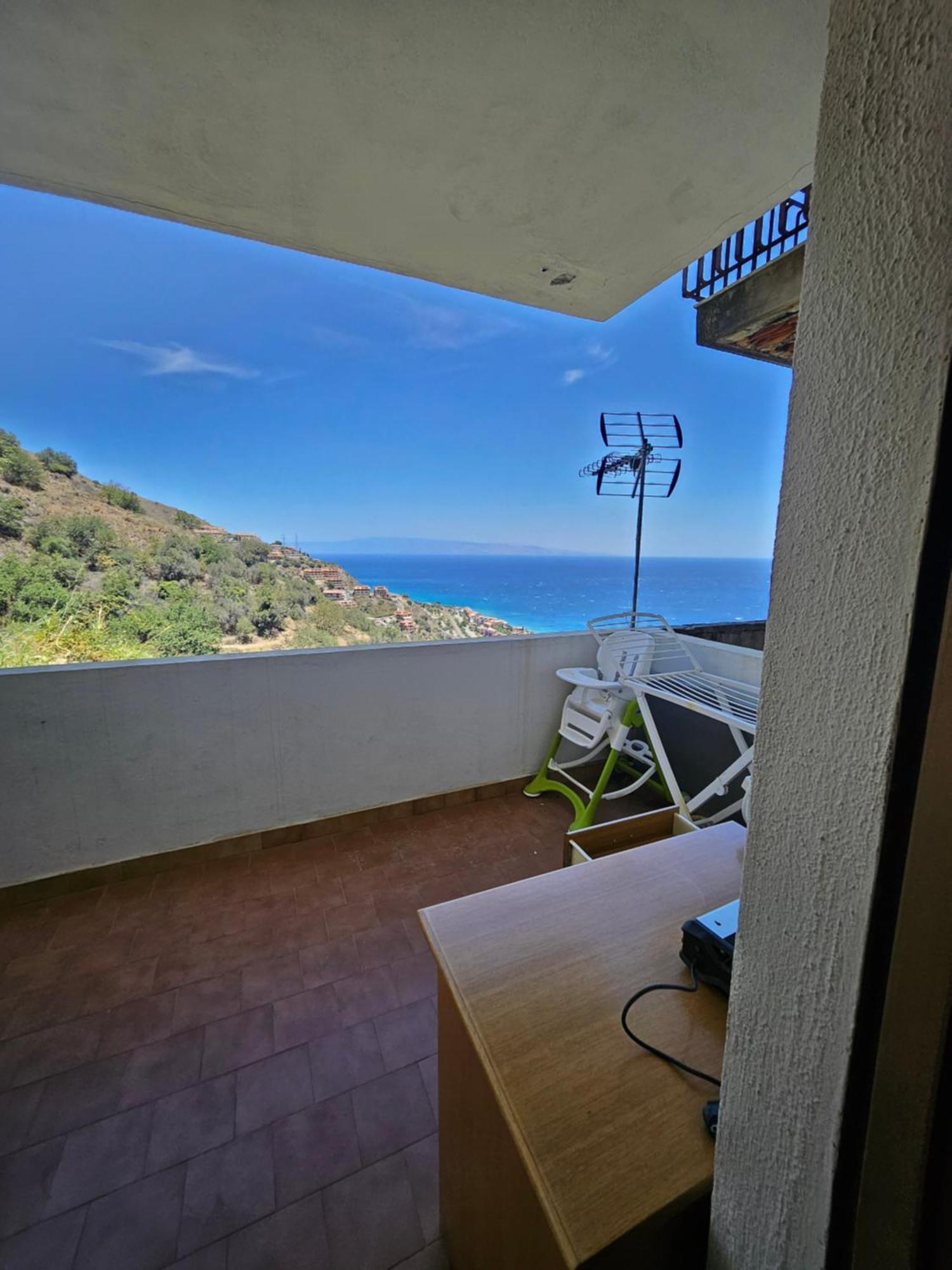 Nuova Casa Giulia Apartamento Letoianni Exterior foto
