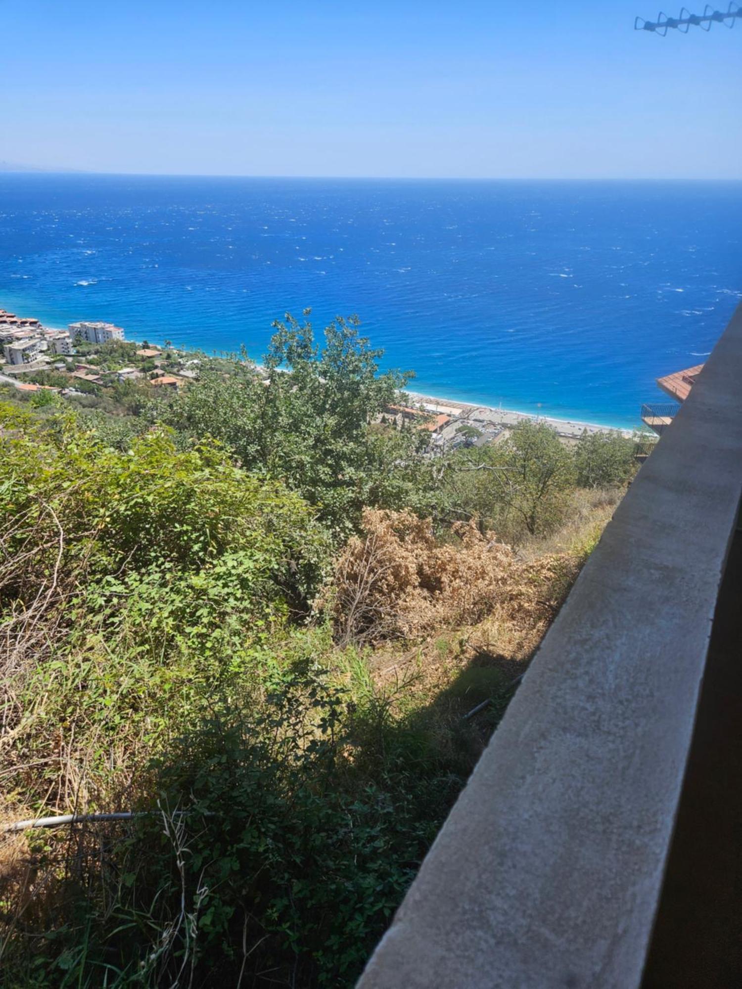 Nuova Casa Giulia Apartamento Letoianni Exterior foto