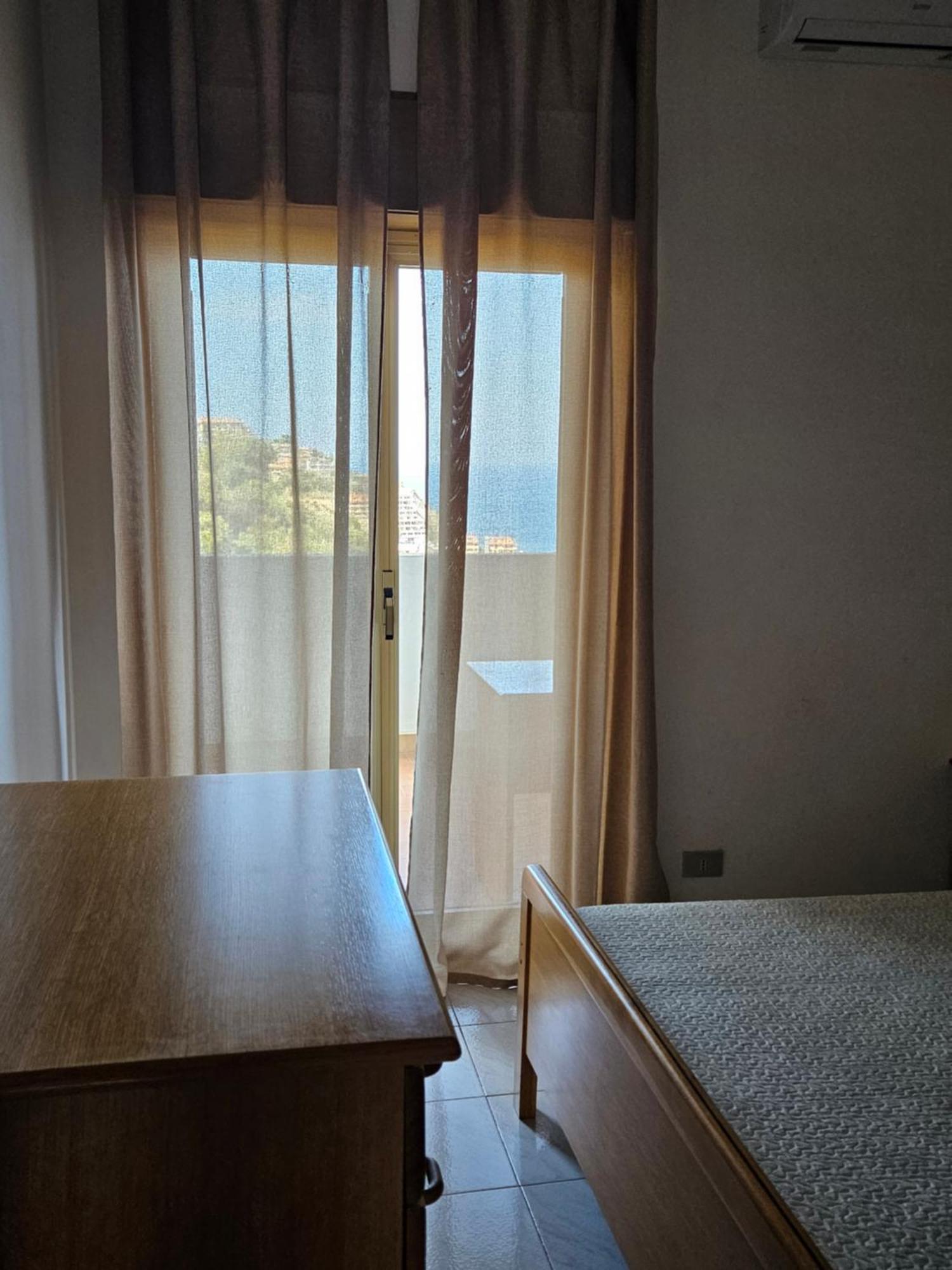 Nuova Casa Giulia Apartamento Letoianni Exterior foto